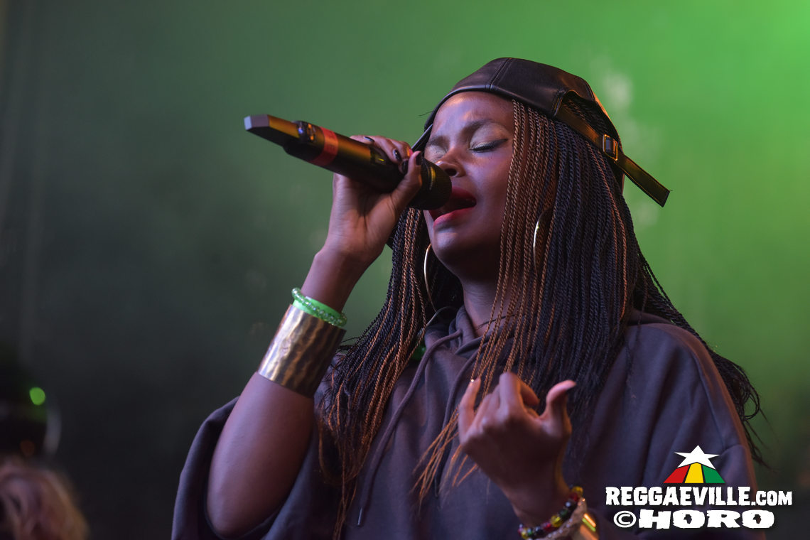 Treesha with Denham Smith & Festival Impressions