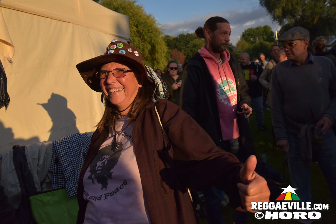 Treesha with Denham Smith & Festival Impressions