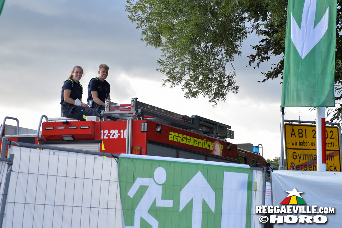 Treesha with Denham Smith & Festival Impressions