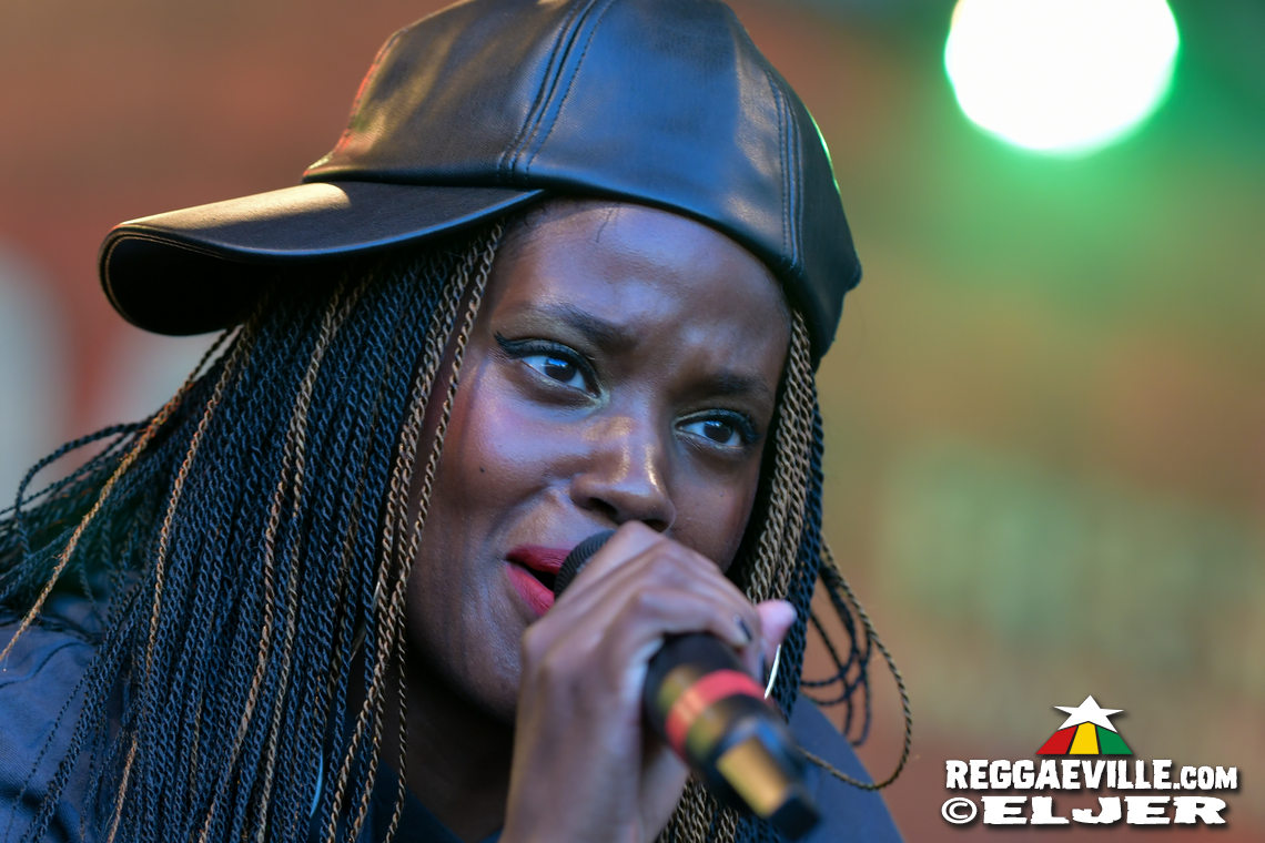 Treesha with Denham Smith & Festival Impressions