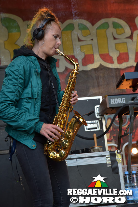 Treesha with Denham Smith & Festival Impressions