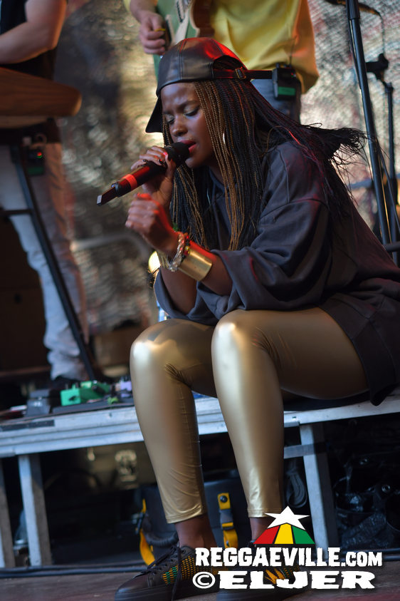 Treesha with Denham Smith & Festival Impressions