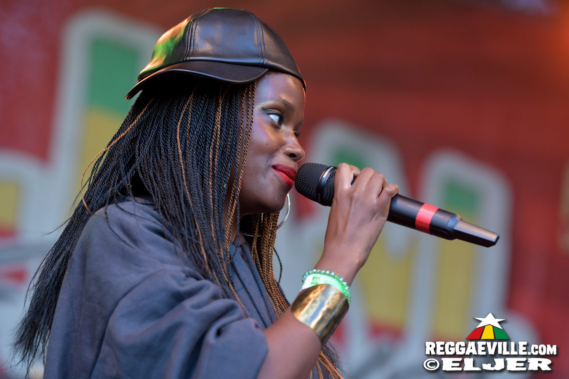 Treesha with Denham Smith & Festival Impressions