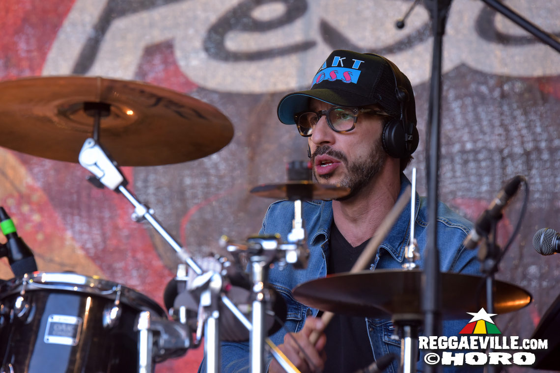 Treesha with Denham Smith & Festival Impressions