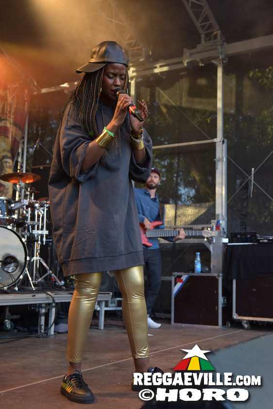 Treesha with Denham Smith & Festival Impressions