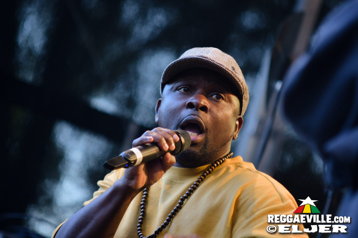 Treesha with Denham Smith & Festival Impressions