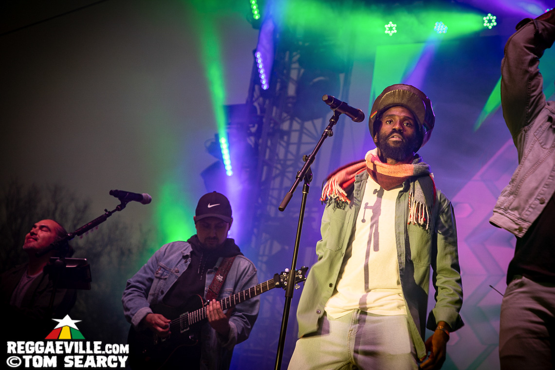Tribal Seeds feat. Hector Roots Lewis, Stick Figure, Iya Terra