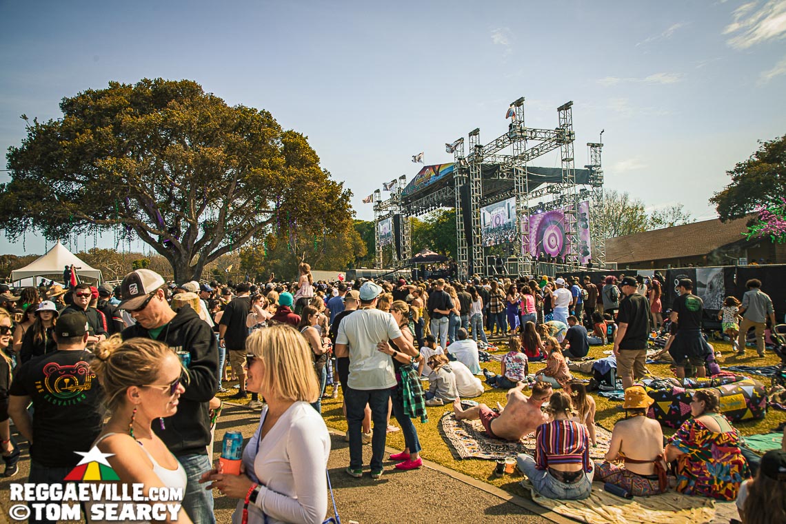 Tribal Seeds feat. Hector Roots Lewis, Stick Figure, Iya Terra