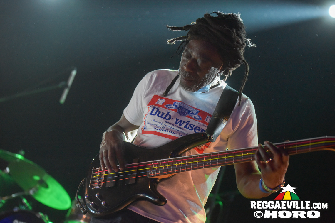 Dreadzone, Carlton Jumel Smith, The Stingers ATX