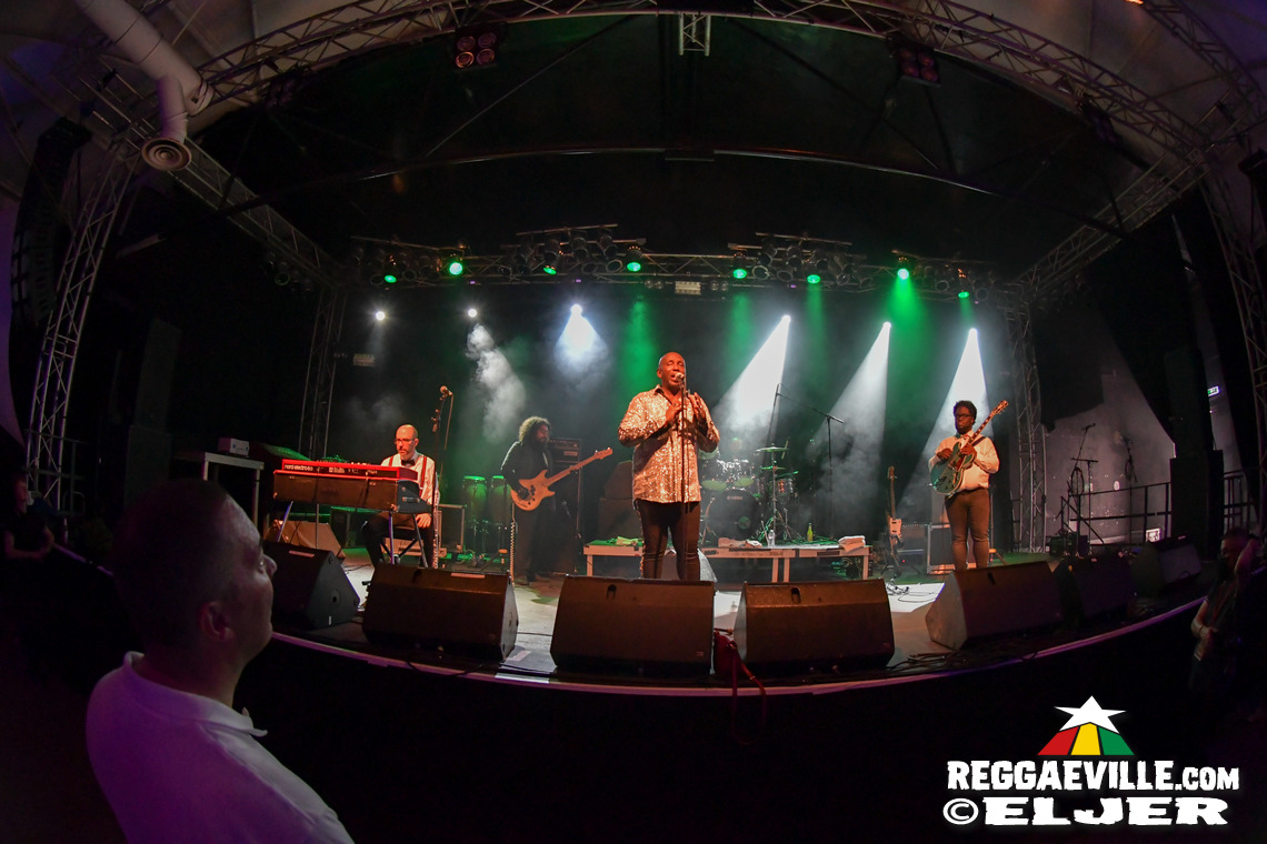 Dreadzone, Carlton Jumel Smith, The Stingers ATX