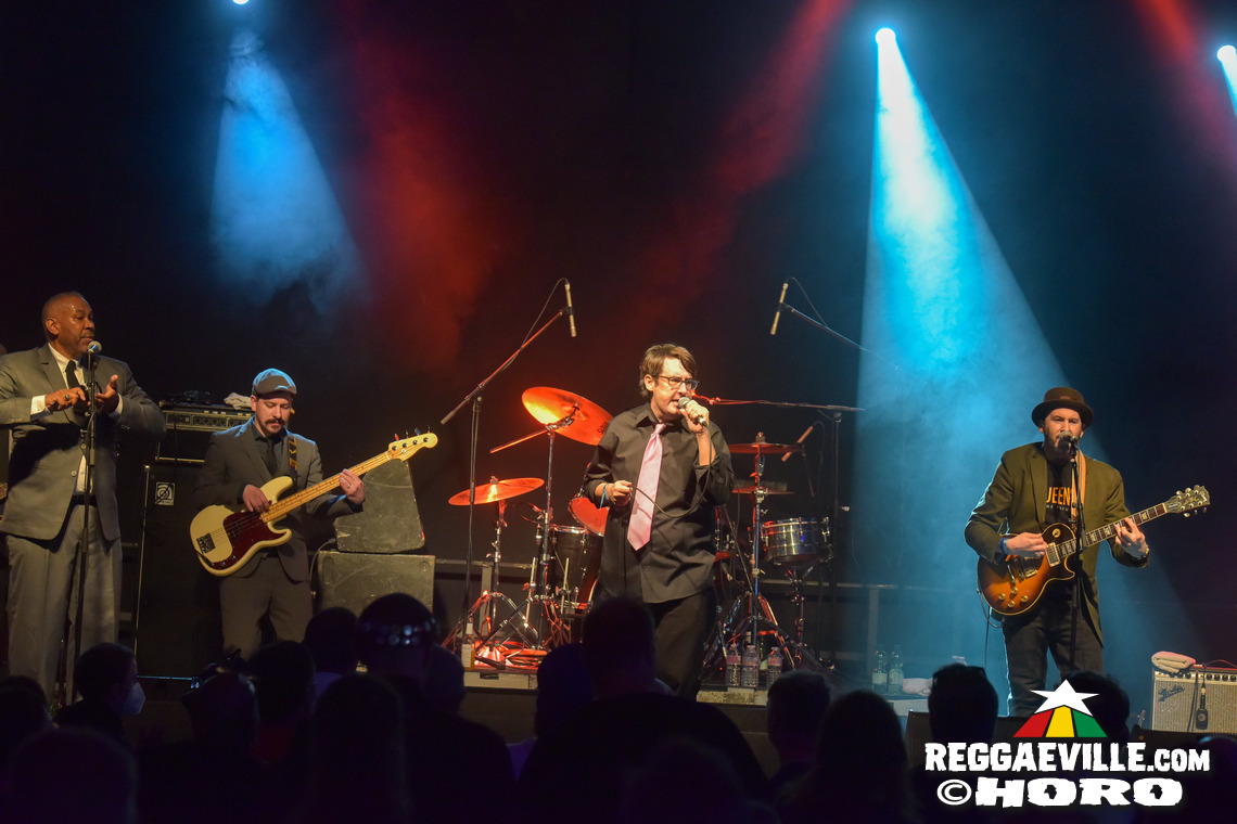 Dreadzone, Carlton Jumel Smith, The Stingers ATX