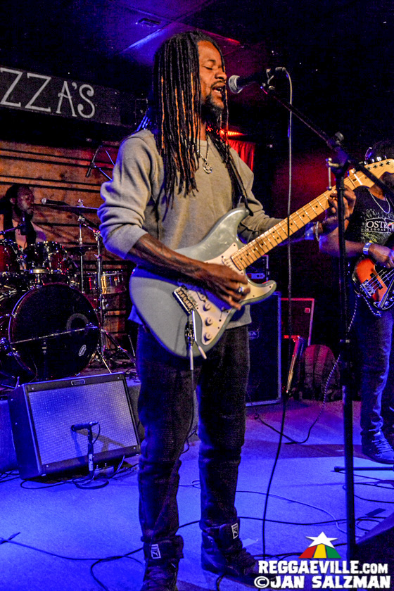 Earthkry, Rik Jam & Janeel Mills