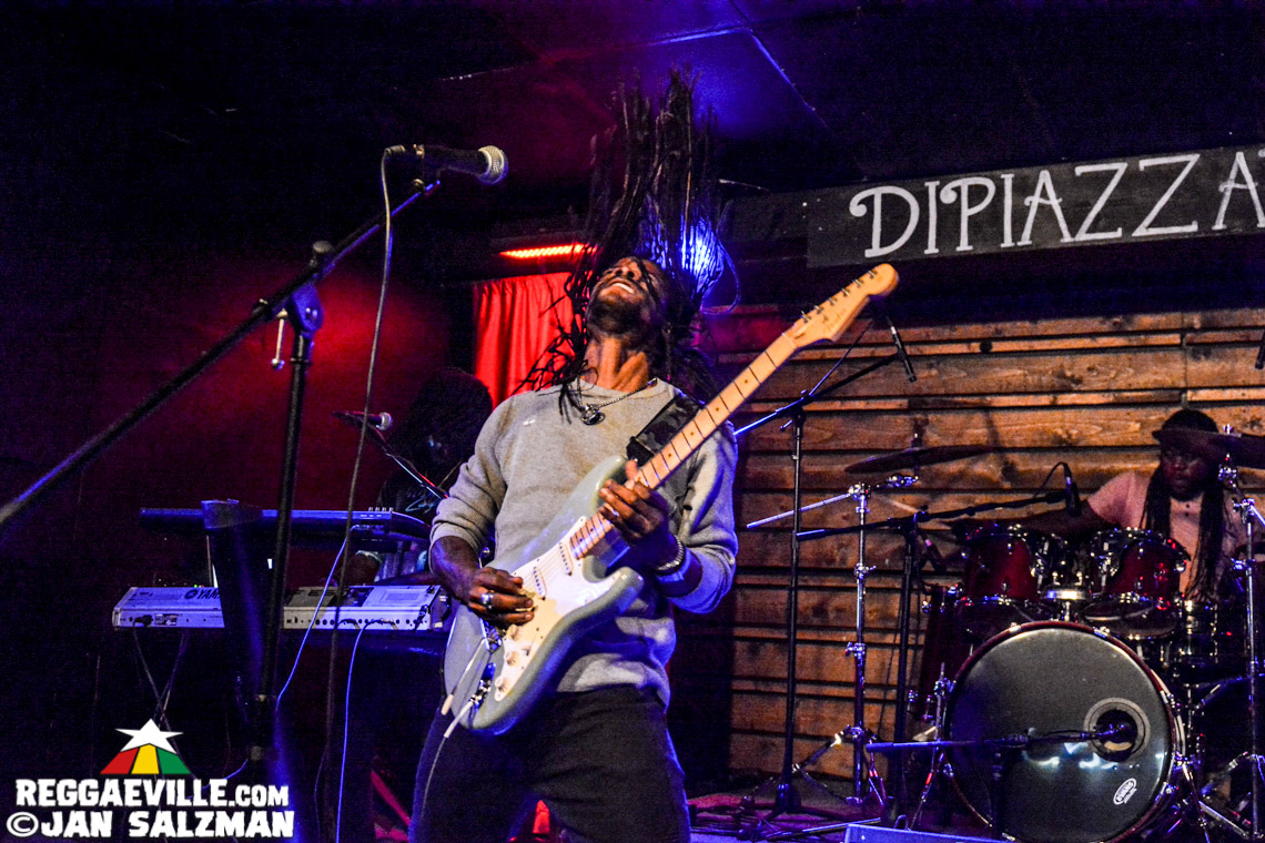 Earthkry, Rik Jam & Janeel Mills