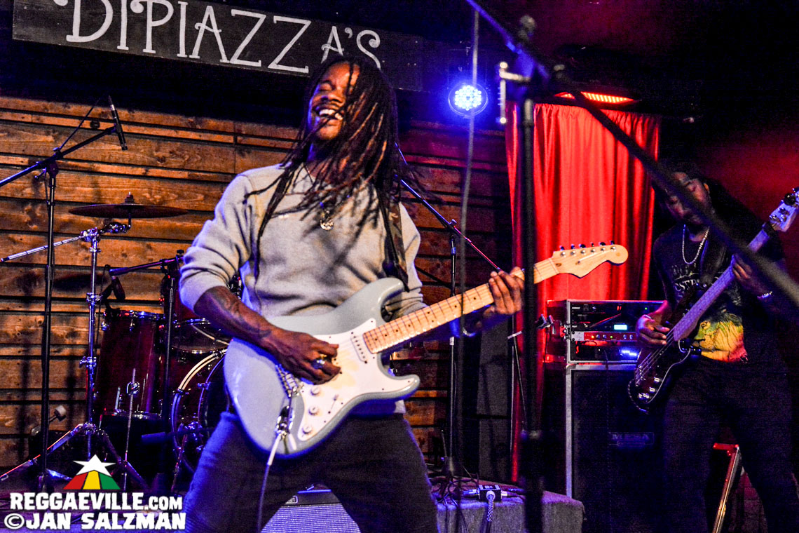 Earthkry, Rik Jam & Janeel Mills