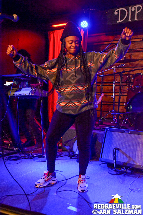 Earthkry, Rik Jam & Janeel Mills