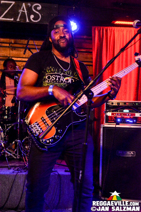 Earthkry, Rik Jam & Janeel Mills