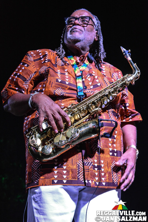 Tarrus Riley, Mr. Vegas