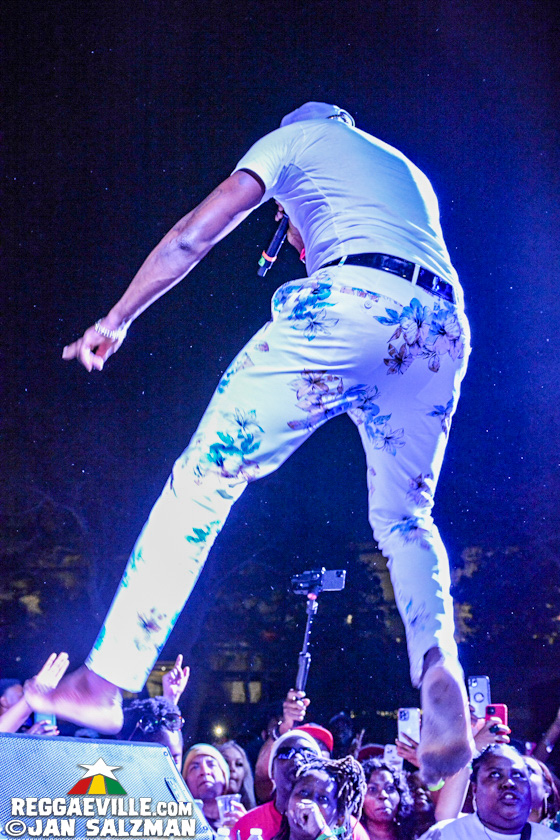 Tarrus Riley, Mr. Vegas