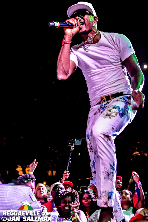 Tarrus Riley, Mr. Vegas