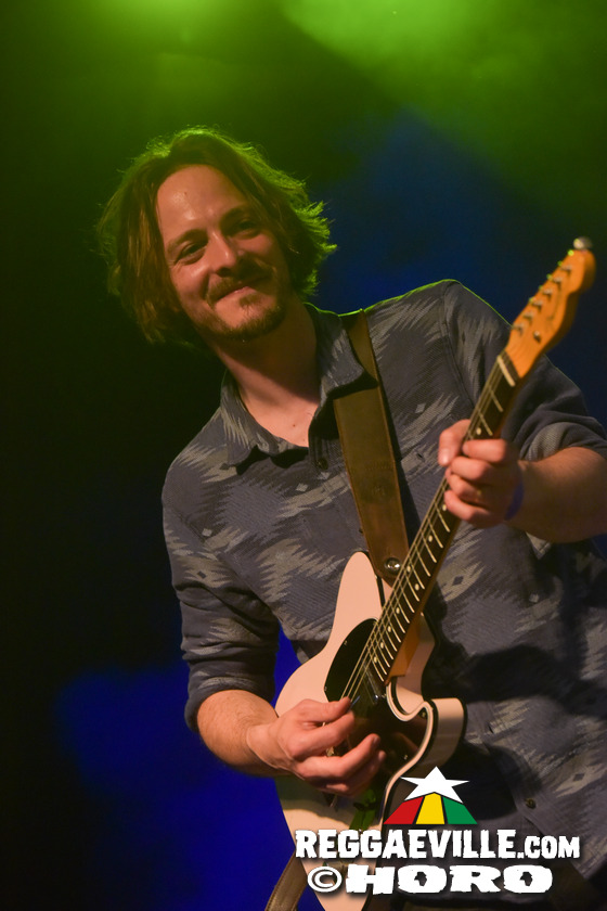 Keith & Tex feat. Rudy Mills with The Steadytones