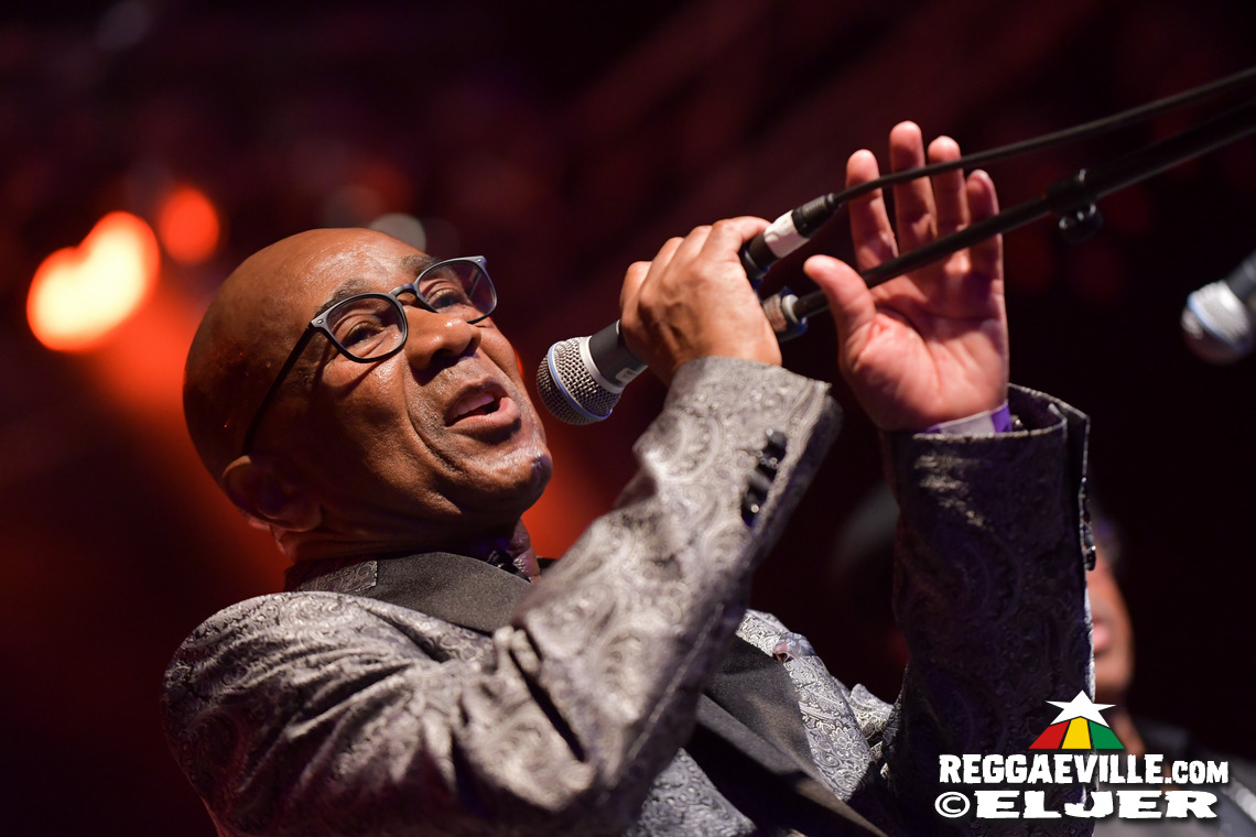 Keith & Tex feat. Rudy Mills with The Steadytones