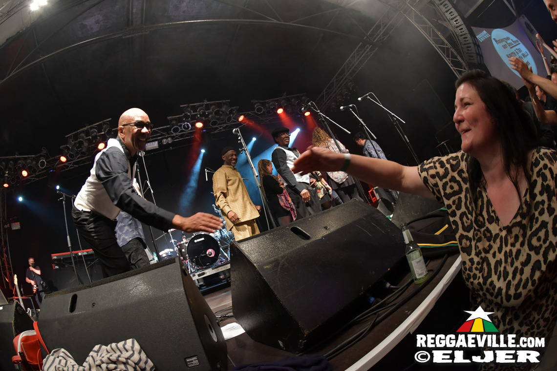 Keith & Tex feat. Rudy Mills with The Steadytones