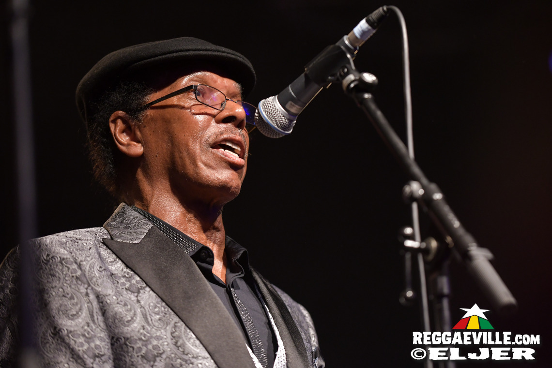 Keith & Tex feat. Rudy Mills with The Steadytones