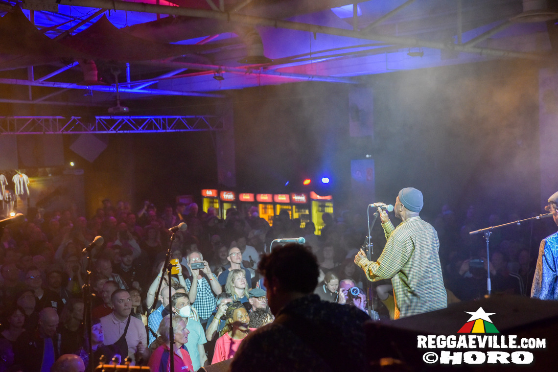 Keith & Tex feat. Rudy Mills with The Steadytones