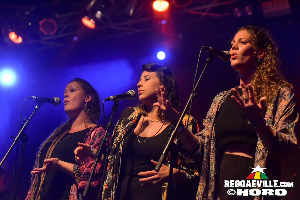 Keith & Tex feat. Rudy Mills with The Steadytones