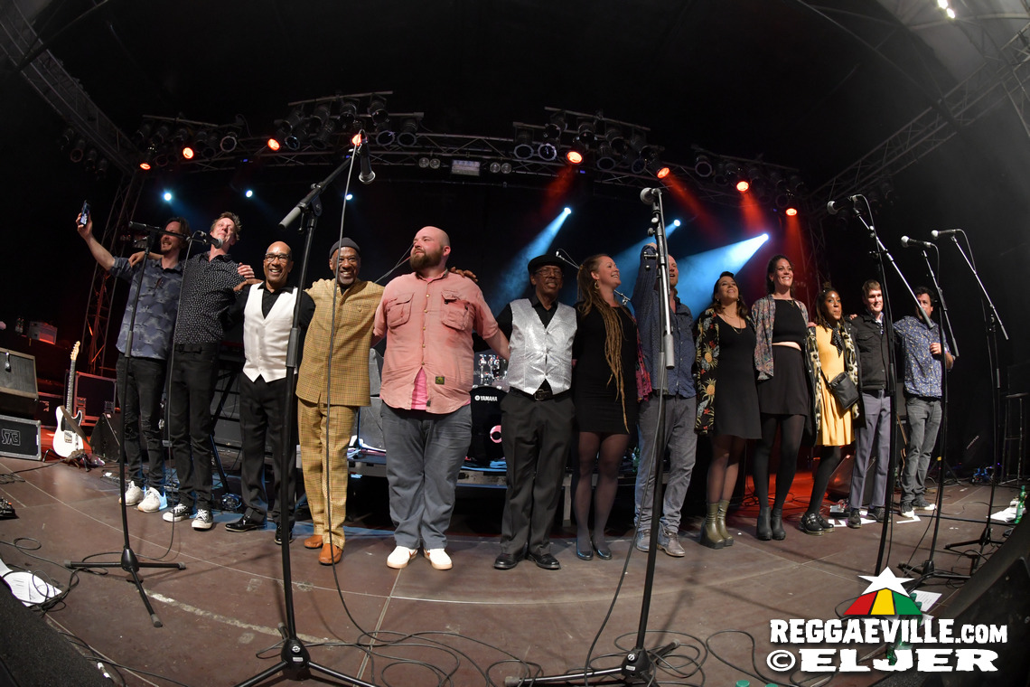 Keith & Tex feat. Rudy Mills with The Steadytones