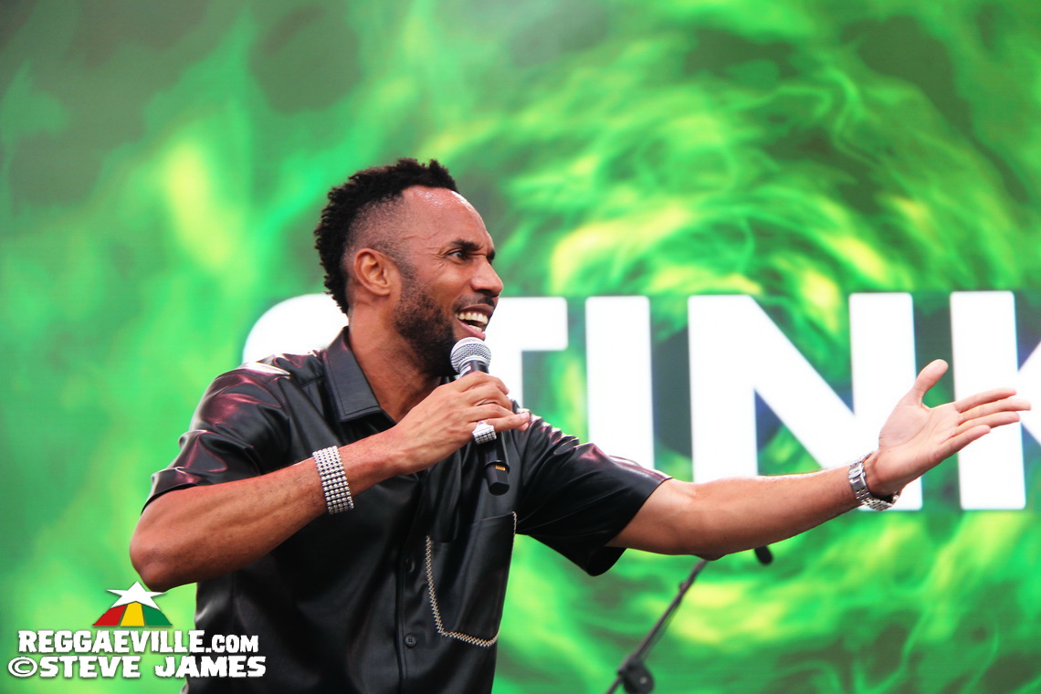 Madhouse Tribute to Dave Kelly