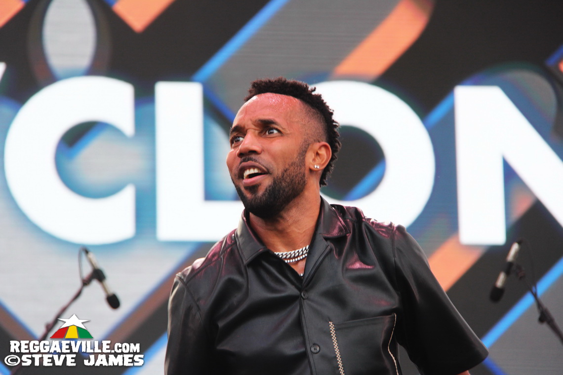 Madhouse Tribute to Dave Kelly