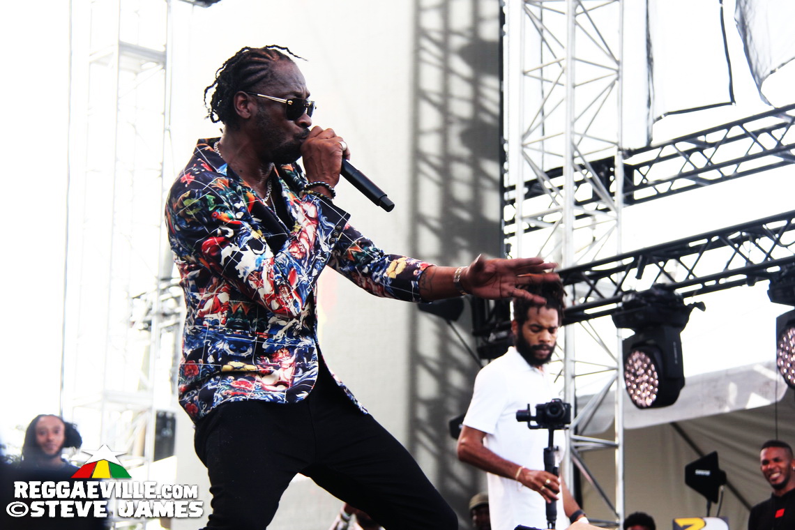 Madhouse Tribute to Dave Kelly