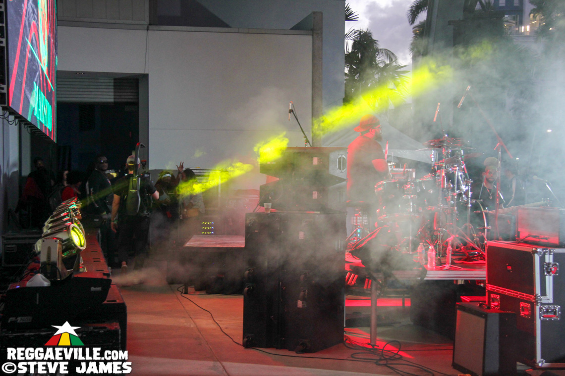 Yellowman & K'reema, Locos Por Juana, Majah Hype