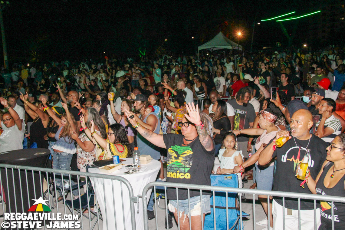 Yellowman & K'reema, Locos Por Juana, Majah Hype