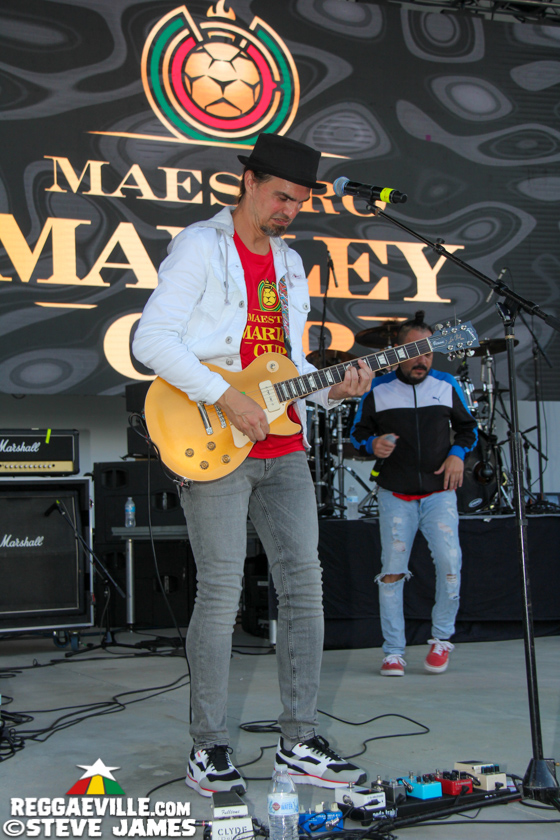 Yellowman & K'reema, Locos Por Juana, Majah Hype