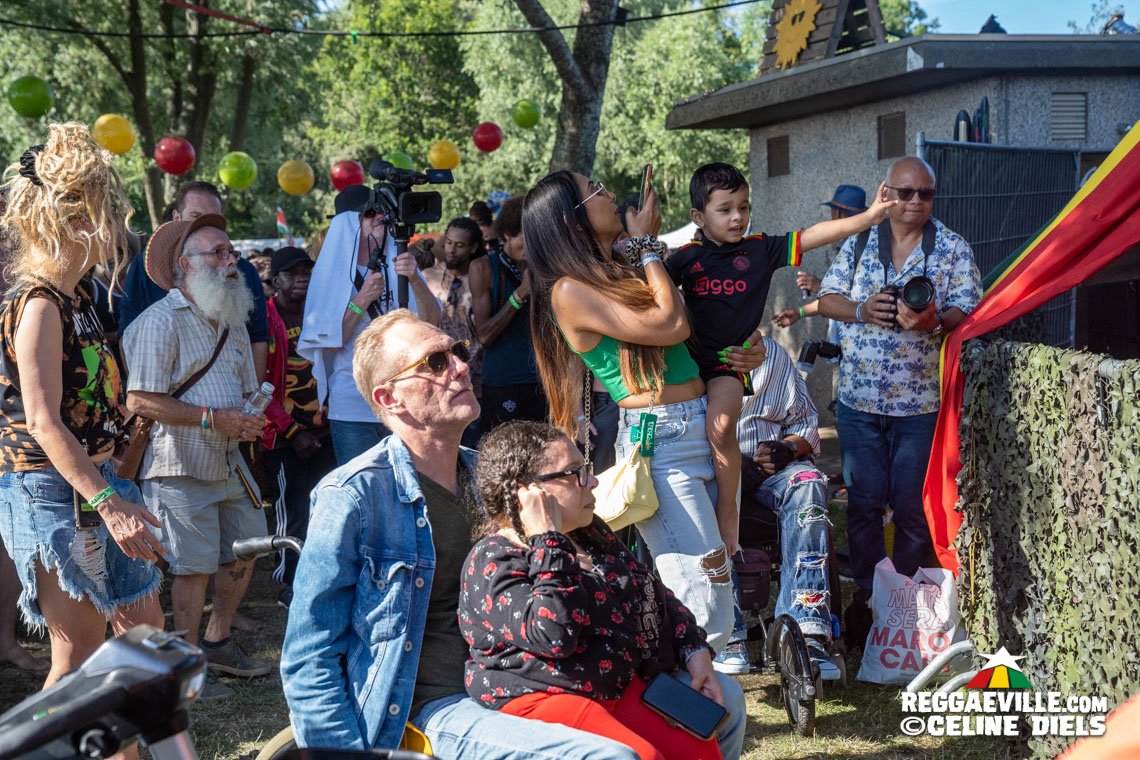 Katchafire, Earl Sixteen