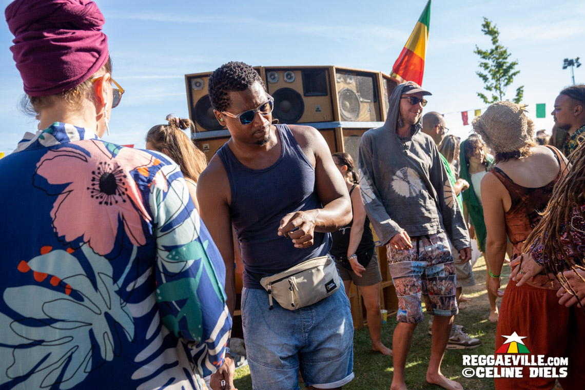 Katchafire, Earl Sixteen