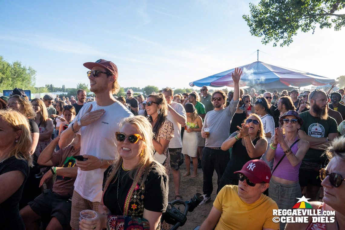 Katchafire, Earl Sixteen