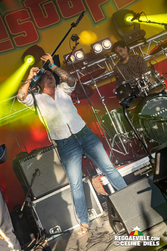 Katchafire, Earl Sixteen