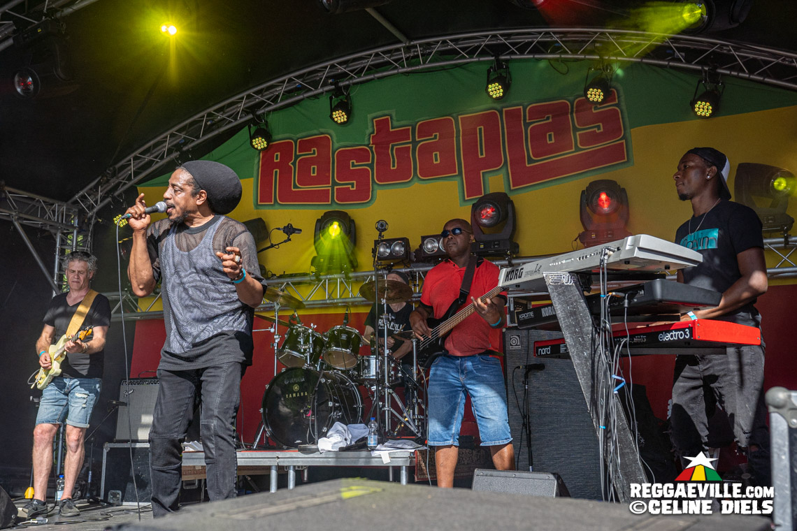 Katchafire, Earl Sixteen