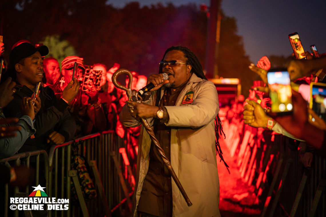 Luciano, Christopher Ellis, Mortimer