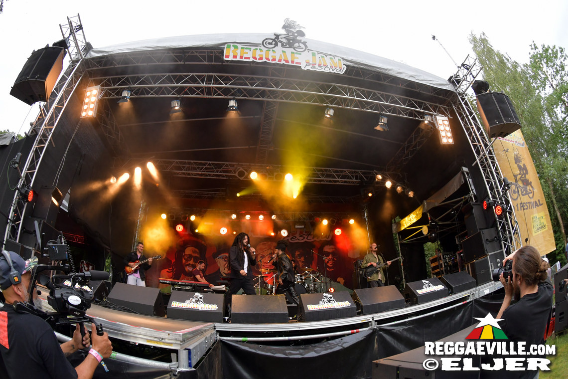 Mellow Mood, Jamaram meets Jahcoustix, Anthony Locks