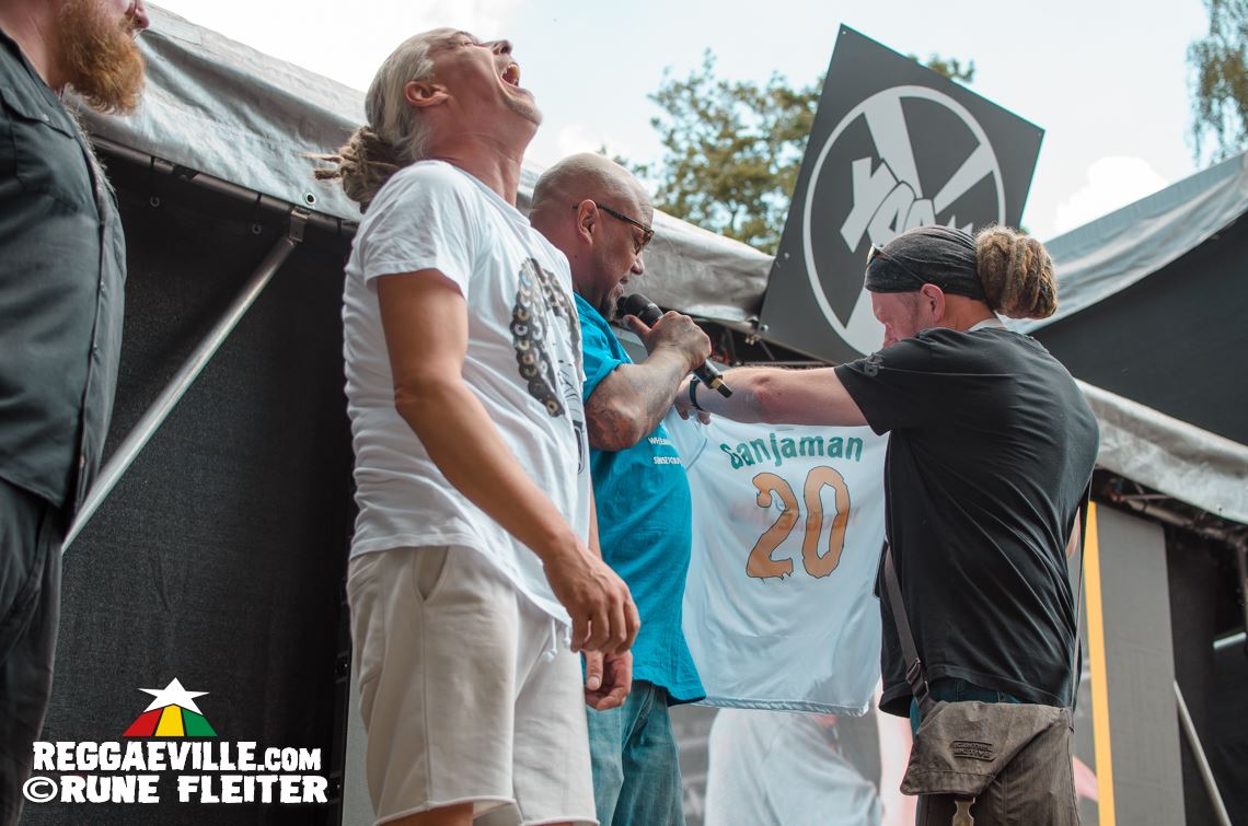 Ganjaman, Kingseyes, Irie Miah & The Massive Vibes