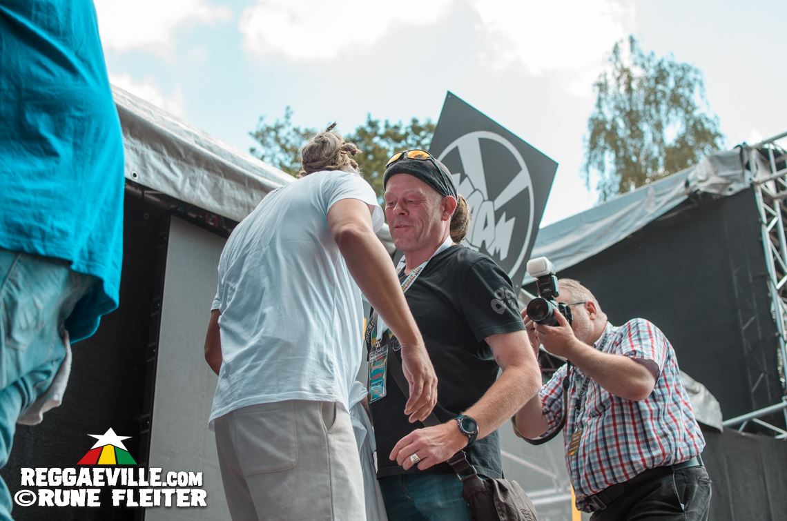 Ganjaman, Kingseyes, Irie Miah & The Massive Vibes