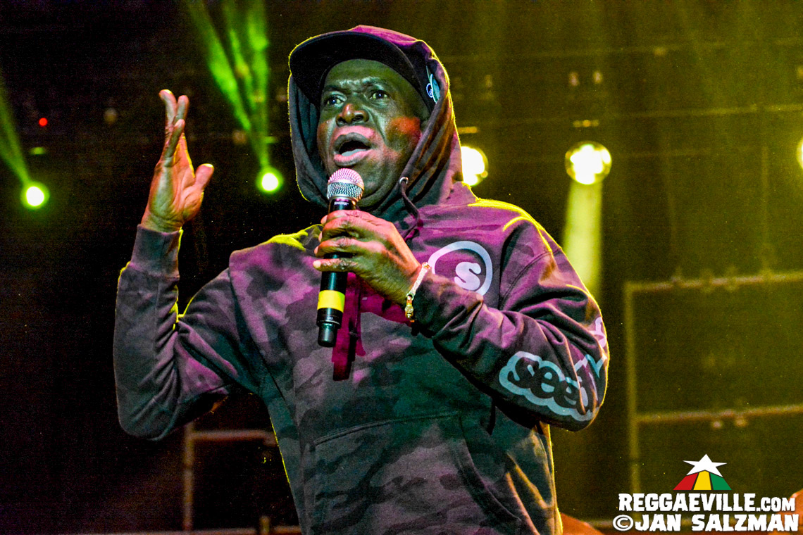 Barrington Levy, Steel Pulse