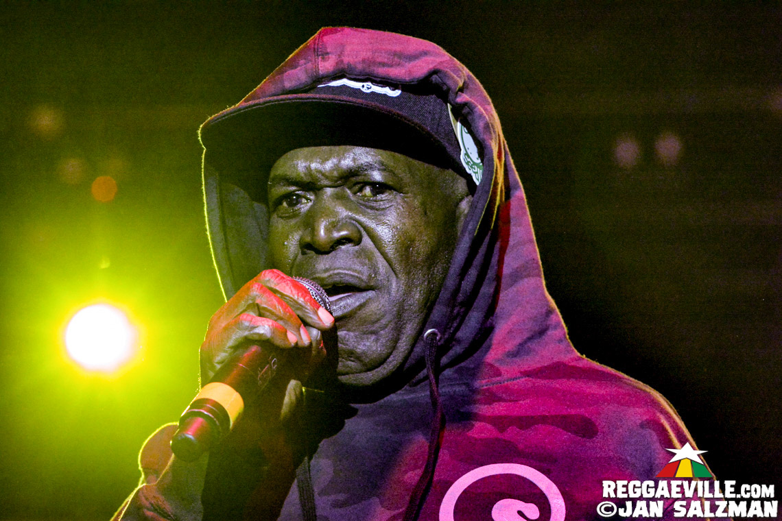 Barrington Levy, Steel Pulse