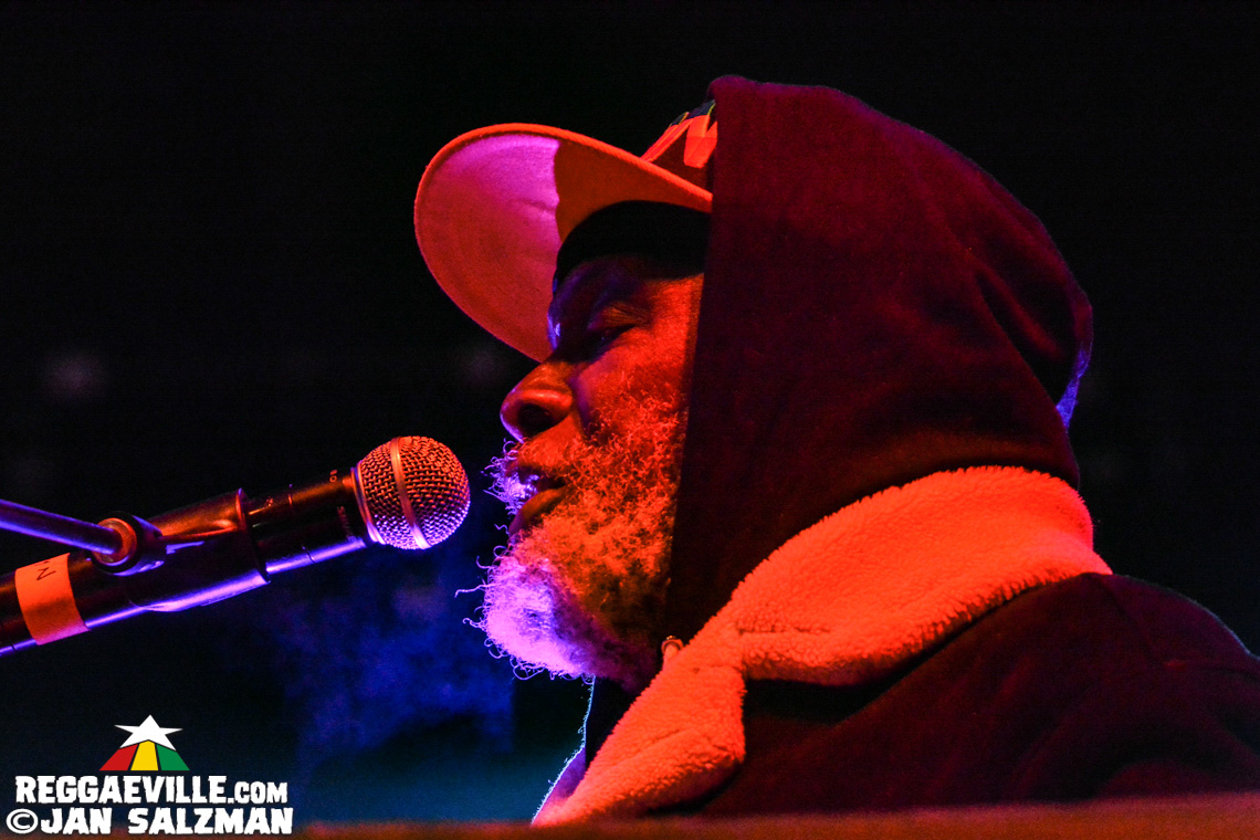 Barrington Levy, Steel Pulse