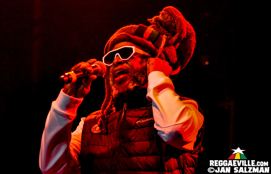 Barrington Levy, Steel Pulse