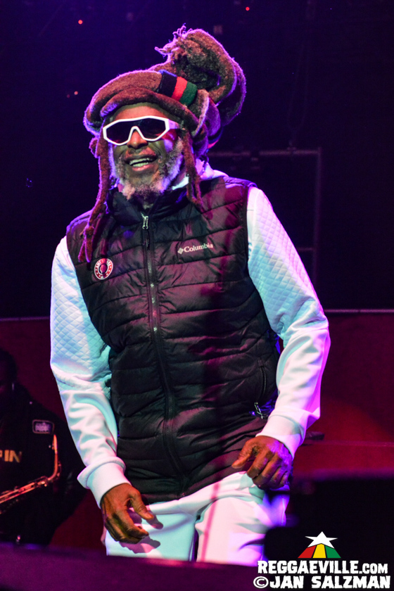 Barrington Levy, Steel Pulse